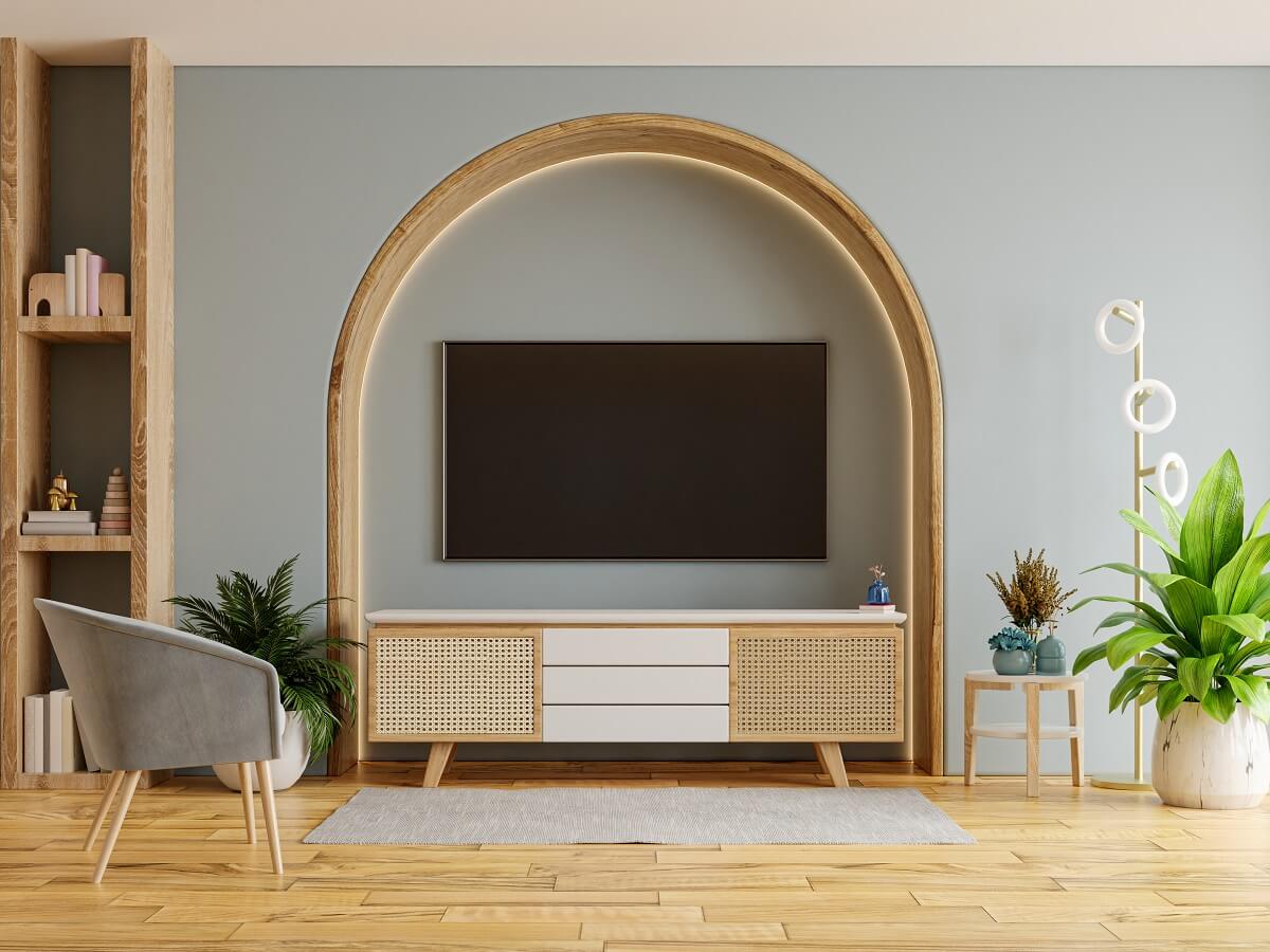 Meble pod telewizor – Jak efektywnie wykorzystać dodatkowe schowki i półki w aranżacji Twojego salonu?
